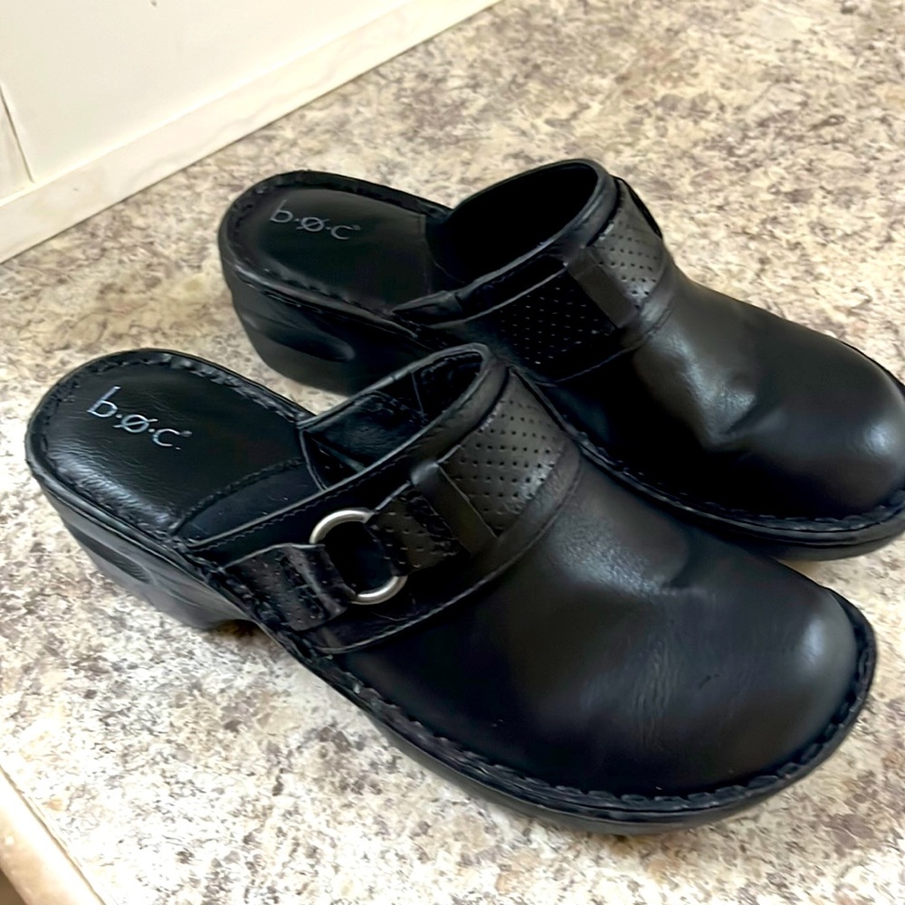 Ladies new 8 M BOC black clogs